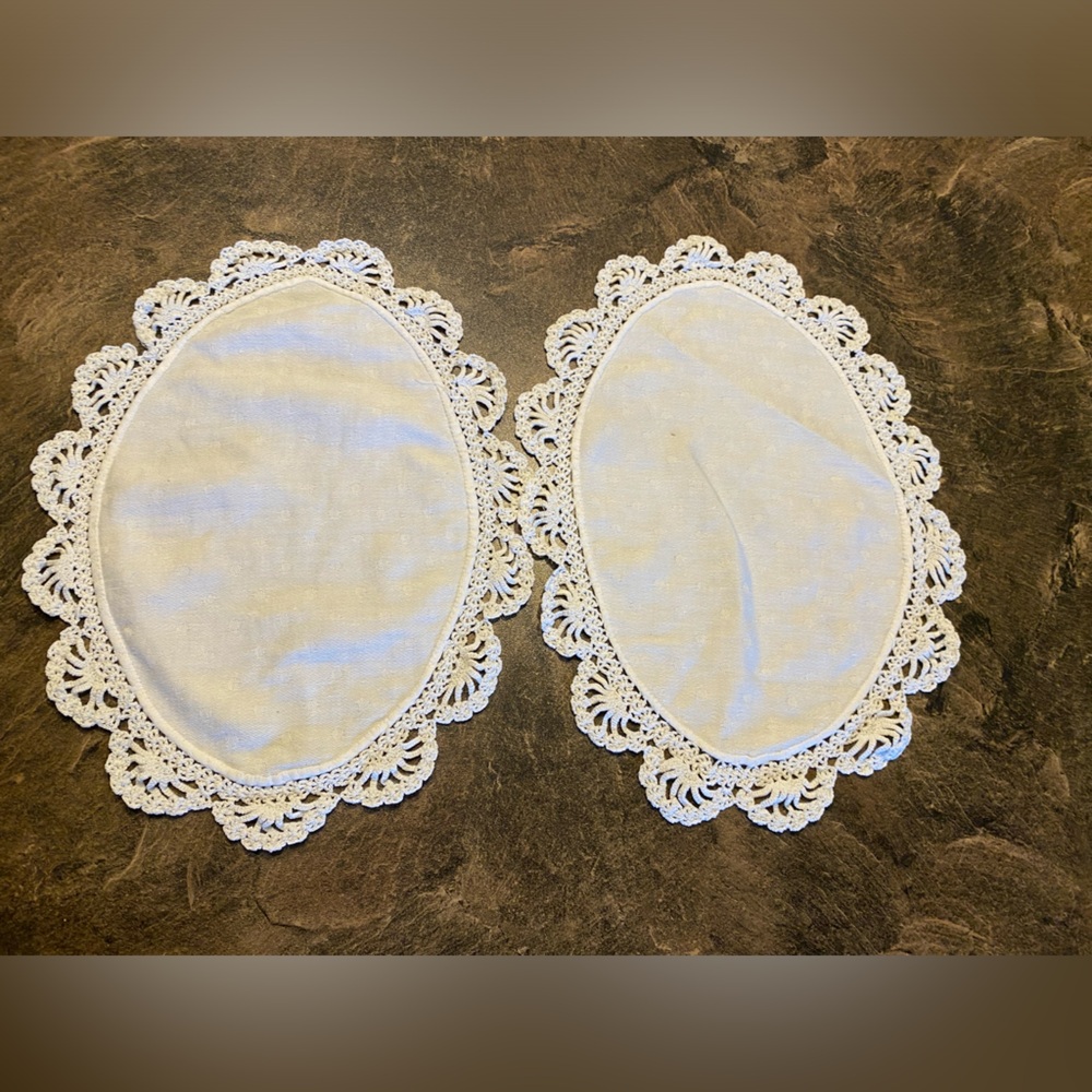 Set of 2 Vintage Handmade Oval Doilies with Crocheted Edges (P1-3)